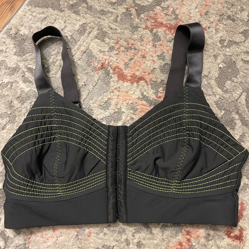 Fabletics sports bra size small dark grey and neon yellow stitching